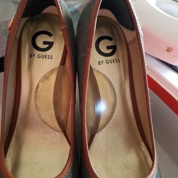 Guess Wedge Platform Heals in Size 9 1/2 M - Picture 5 of 13